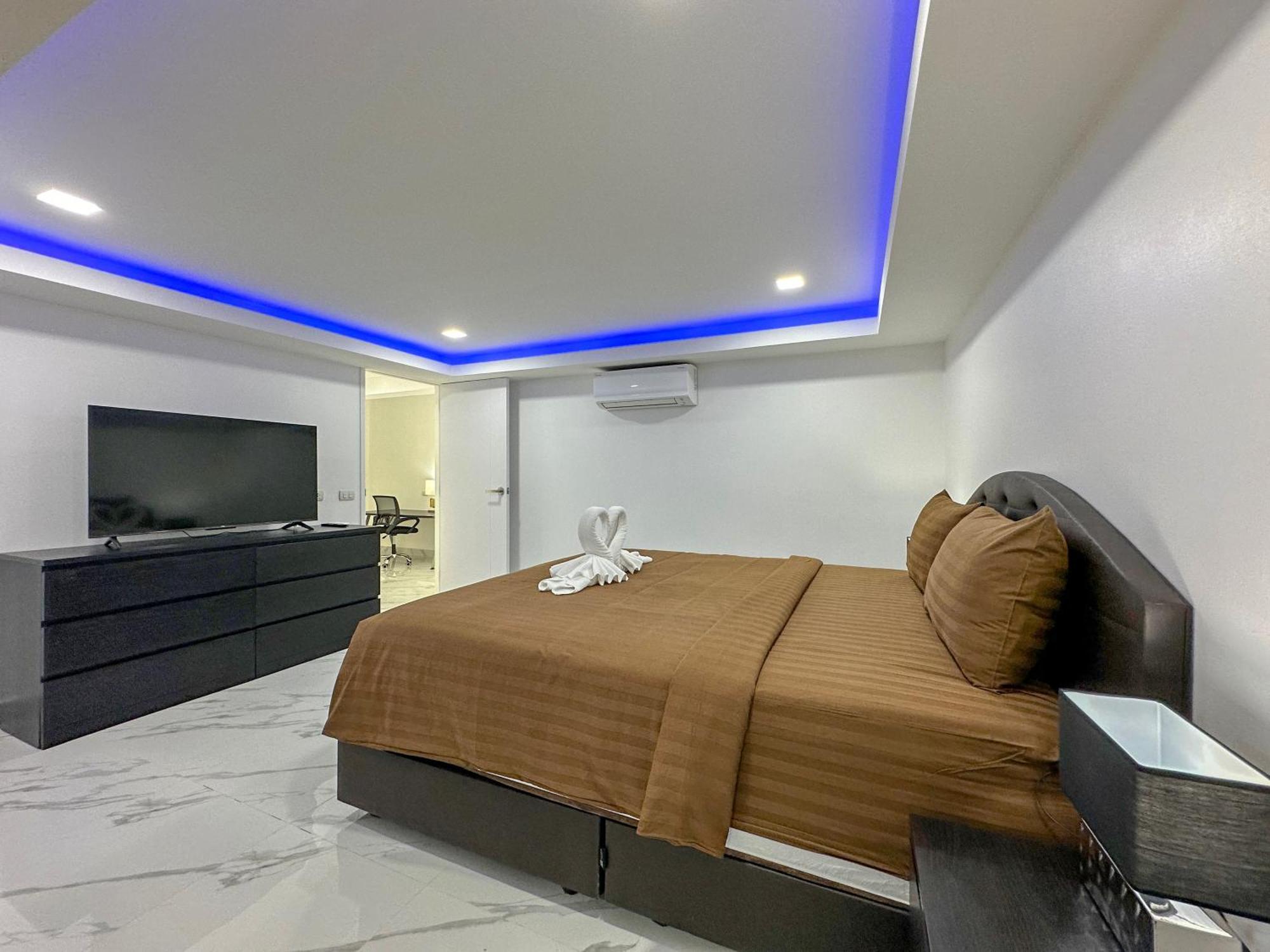 Stunning Beachfront View Luxurious Apartment 40 Csomtien-part Kültér fotó