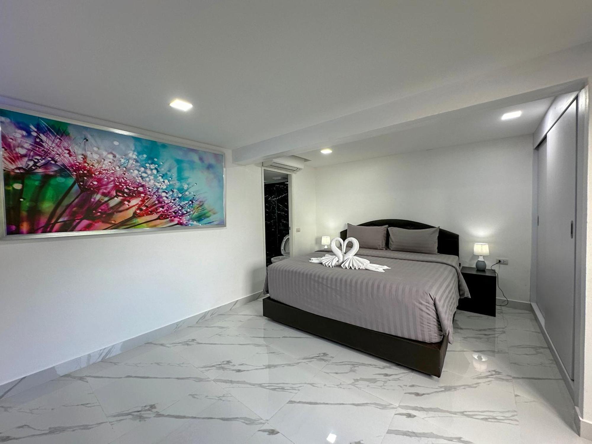 Stunning Beachfront View Luxurious Apartment 40 Csomtien-part Kültér fotó